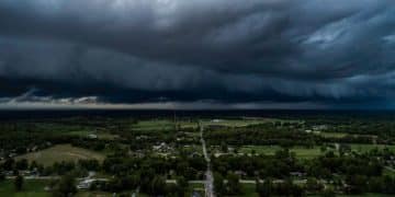 NWS Severe Storm Warning: 27 States, Immediate Safety Precautions - Cover Image