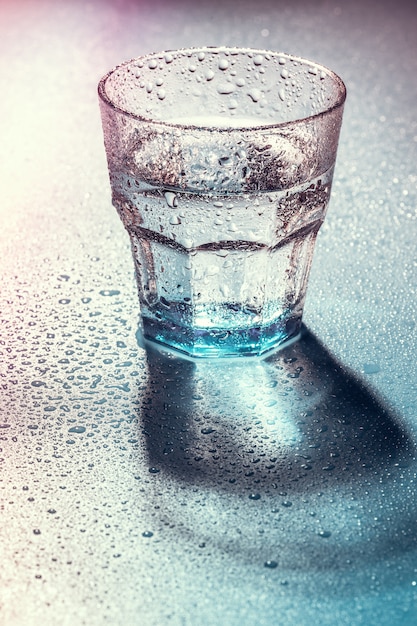 Stay Hydrated: Your Daily Water Intake & Calculation