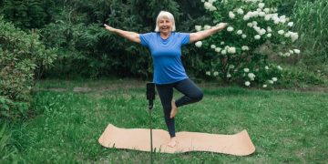 New CDC Guidelines: Add 5 Years to Your Life Expectancy in 2025 with Daily Exercise - Cover Image